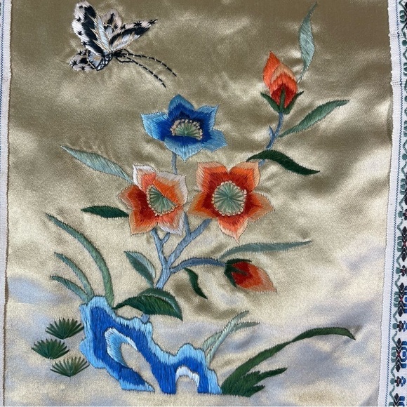 Vintage Chinese silk embroidered pieces or silk napkins (5 pieces) - Picture 9 of 16